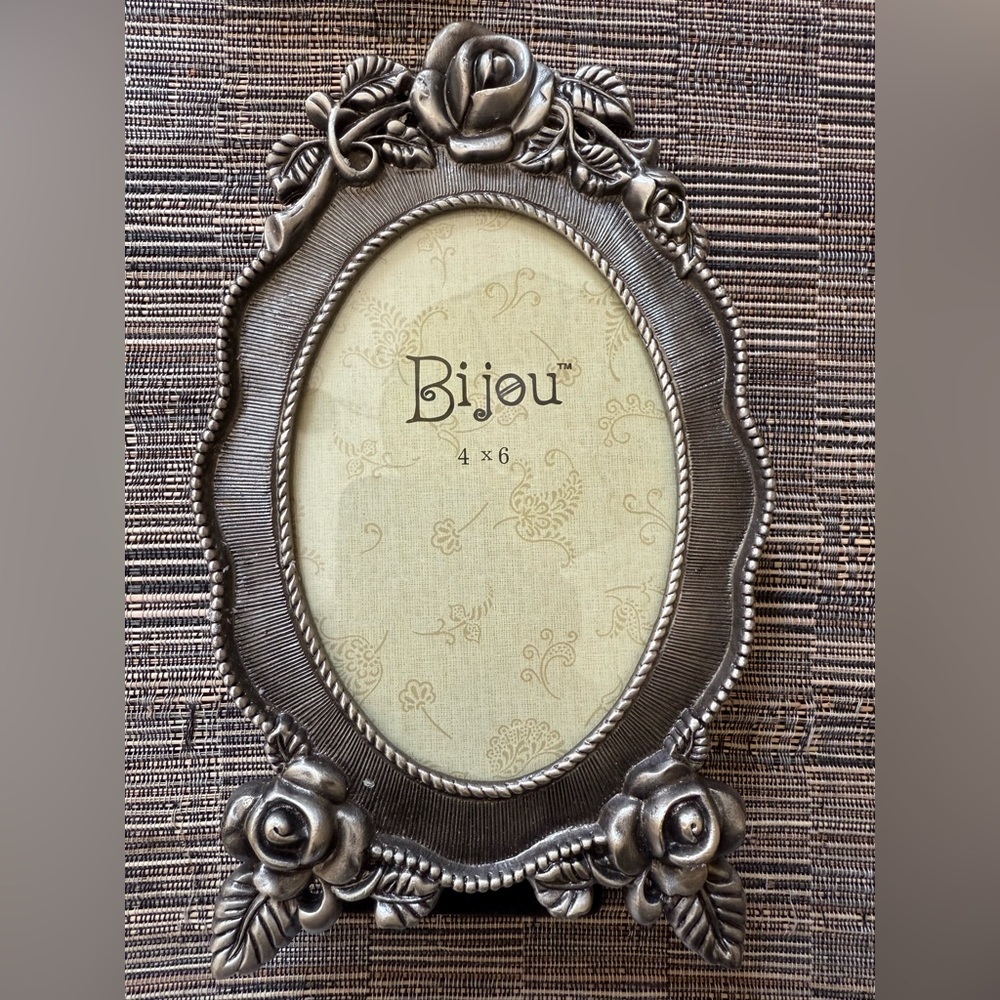 VTG Bijou Pewter Silver Tone Oval Metal Picture Frame Rose Flower Cottagecore J